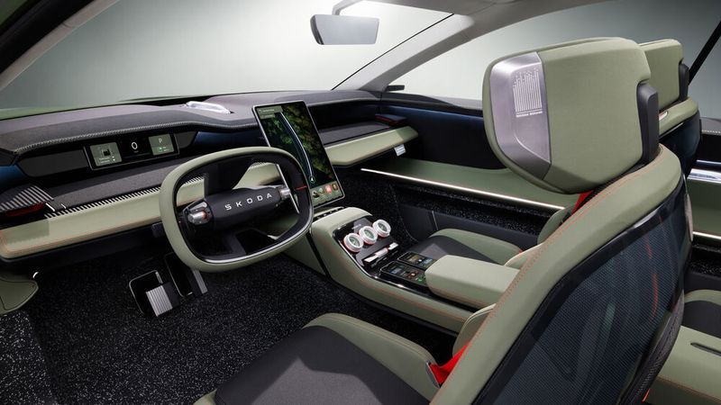 Nachhaltige Materialien und interaktive Oberflächen bestimmen das Ambiente im Inneren. (Bild: Skoda)