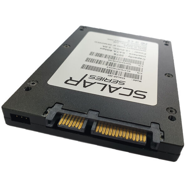 Die Scalar-20T-SSDs von Novachips fassen 20 Terabyte an Daten.