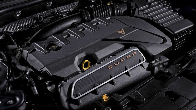 „VZ 5“ steht für „veloz“ (spanisch für „schnell“) und 5-Zylinder im Motorblock. (Bild: Seat)