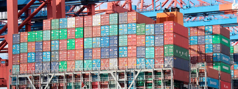 Mit der Trusted Docker Container-Architektur auf TPM-Basis sollen die digitalen Container am Edge sicher manövriert werden.  
