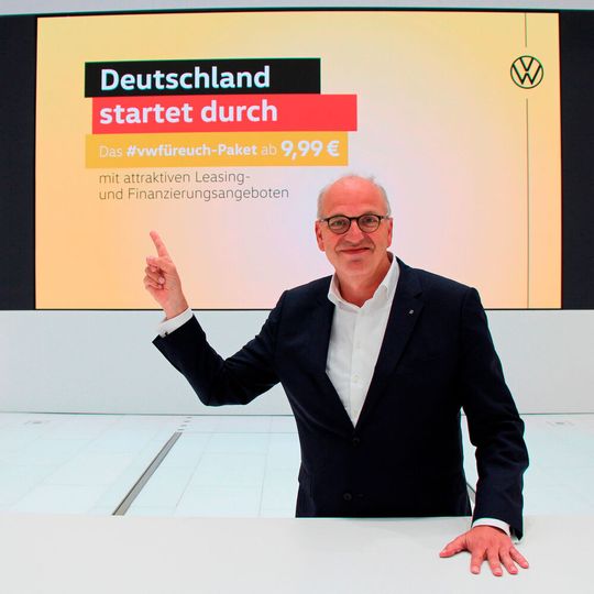 „Einen Stotterstart gilt es maximal zu vermeiden“, sagt VW-Vertriebsvorstand Jürgen Stackmann.(Bild:  Volkswagen)