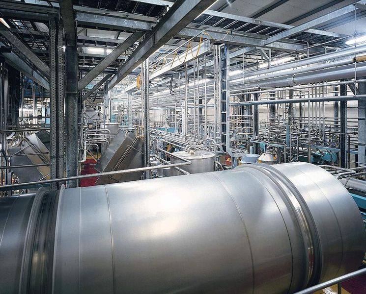 Zuverlässige Mess- und Regeltechnik bedeutet für den Betrieb einer chemischen Anlage gleich zweierlei: Sicherheit im Prozess und eine hohe Produktqualität.  (Bild: Endress+Hauser)