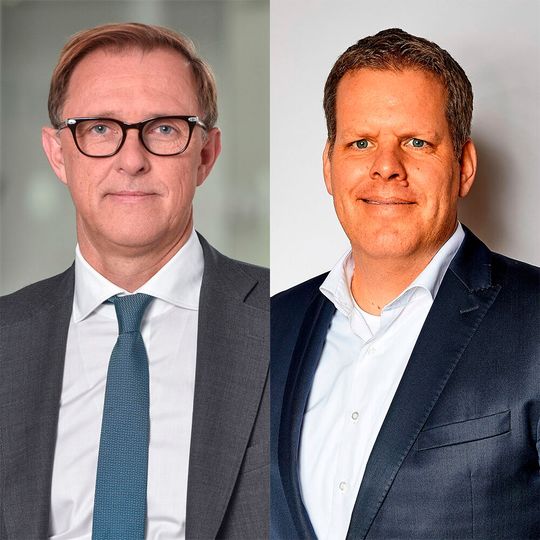 Carsten Intra (re.) löst Thomas Sedran (li.) als Chef bei Volkswagen Nutzfahrzeuge ab. Carsten Intra (re.) löst Thomas Sedran (li.) als Chef bei Volkswagen Nutzfahrzeuge ab.