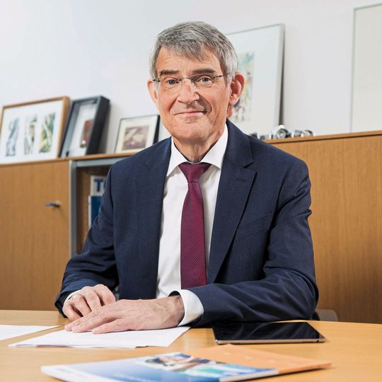 Franz-Xaver Bernhard, Vorsitzender des VDW, weist auf den hohen zwölfmonatigen Auftragsbestand an WZM hin. Franz-Xaver Bernhard, Vorsitzender des VDW, weist auf den hohen zwölfmonatigen Auftragsbestand an WZM hin.