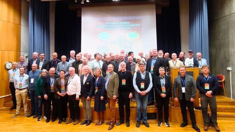 Vertreter aus 24 Ländern trafen sich vom 18. bis 20. September in Lillehammer zur fünften FIVA Paneuropäischen Konferenz zur Automobilgeschichte, die von der Fédération Internationale des Véhicules Anciens (FIVA) ausgerichtet wurde.(Bild:  Fiva)