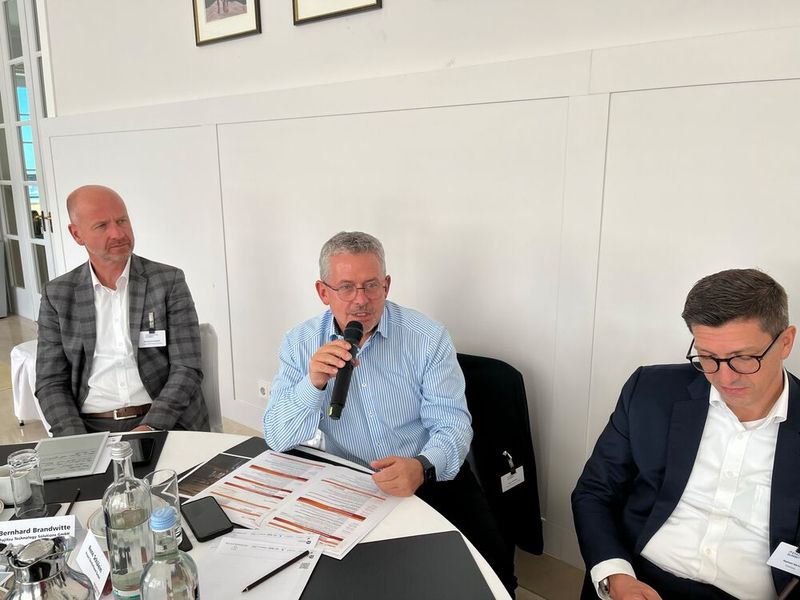 Fragestellungen, die u.a. auch René Schülein, CEO von Proact, in der anschließenden Diskussion beschäftigten. (Bild: Vogel IT-Akademie)