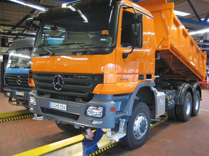 Auch im Nutzfahrzeugservice wurde Mercedes mehrfach ausgezeichnet. (Archiv: Vogel Business Media)
