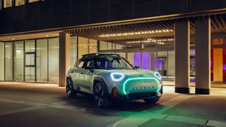 Minis – hier der „Concept Aceman“ – werden ab nächstem Jahr im chinesischen Zhangjiagang von Band laufen. (Bild: BMW)