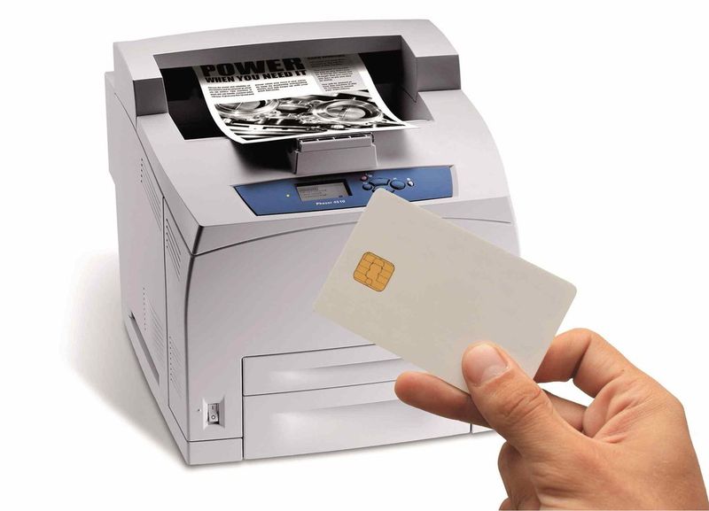 Sogenannte Pull-Printing-Lösungen schützen nicht nur vertrauliche Druckdaten vor dem Zugriff durch Unbefugte, sondern sorgen als positiver Nebeneffekt auch für eine Reduzierung des Papierverbrauchs, weil nur noch das gedruckt wird, was man auch tatsächlich braucht. (Bild: Cortado AG)