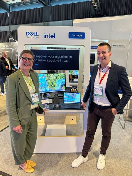 Johanna Kloke (ALSO) mit Sascha Panadero (Dell) (Bild: Vogel IT-Medien GmbH)