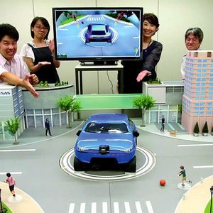Darstellung des 3D-Surround-View mit einem R-Car V2H mit Fußgängererkennung.
