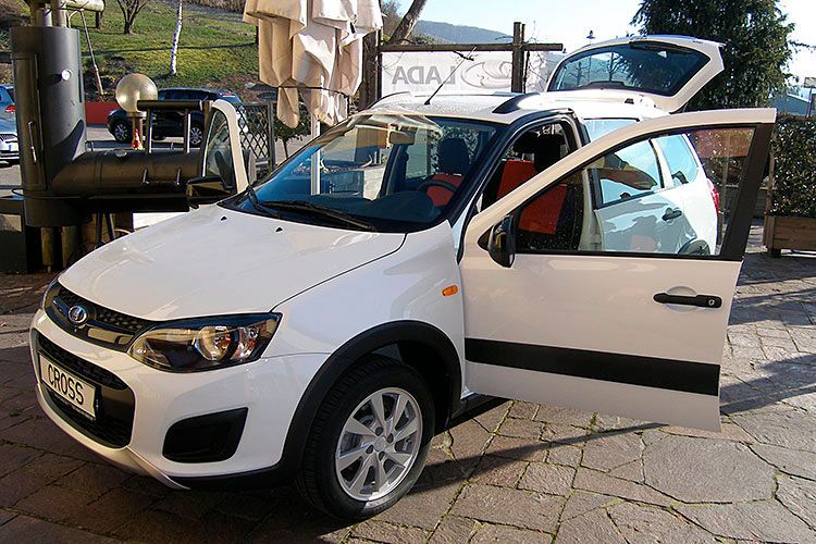 Lada will mit dem Kalina Cross ein Publikum abseits des Allrad-Fahrzeugs Niva/Urban ansprechen. (Foto: Grimm)