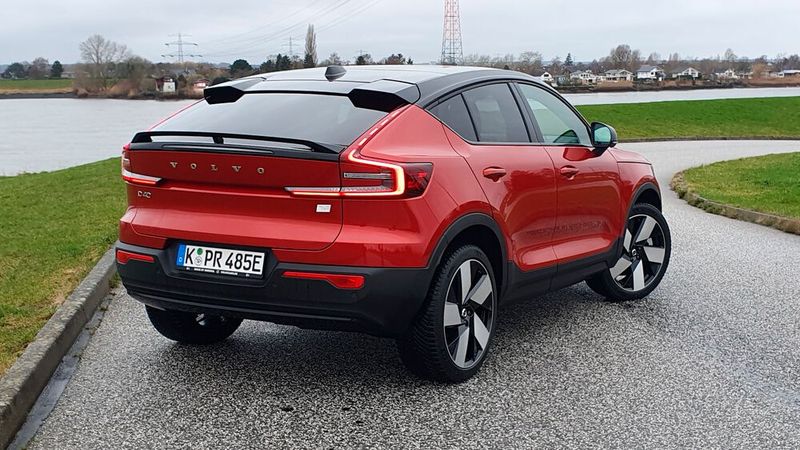 Der C40 basiert wie auch der XC40 Recharge auf Volvos CMA-Plattform. (Bild: Mauritz/»kfz-betrieb«)