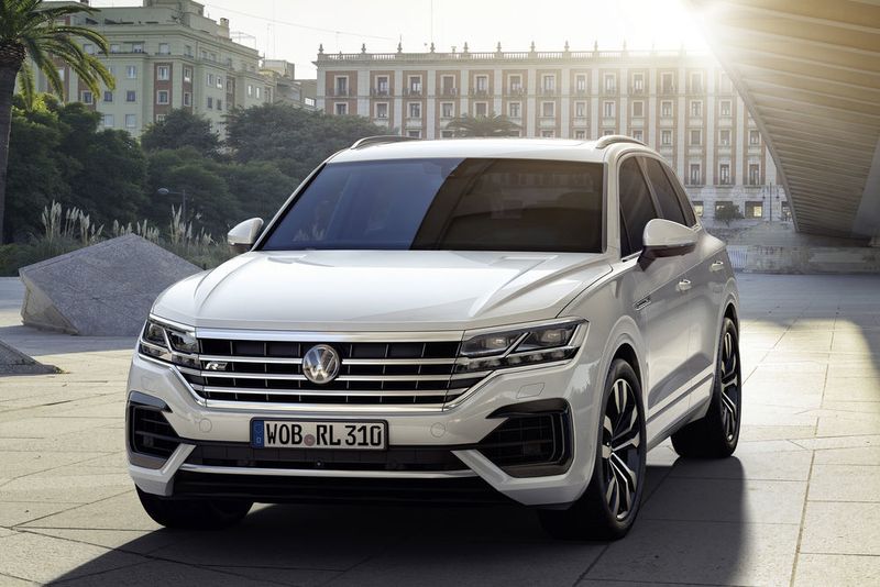Ab Juni 2018 steht die dritte Generation des VW Touareg beim Händler.  (VW)