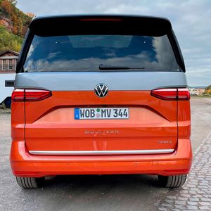 Zum Start stehen außerdem zwei Benziner bereit. 2022 folgt dann noch ein Diesel.(Bild:  Seyerlein/VCG)