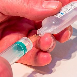 Polymere ersetzen beim Pharmapackaging zunehmend den Werkstoff Glas.