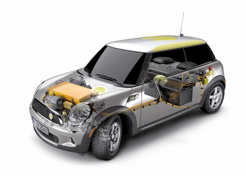 Durch die steigende Nutzung der Elektromobilität will der VDE und das FTZ die Wirkung von Gleichstrom auf den Menschen testen. (BMW)