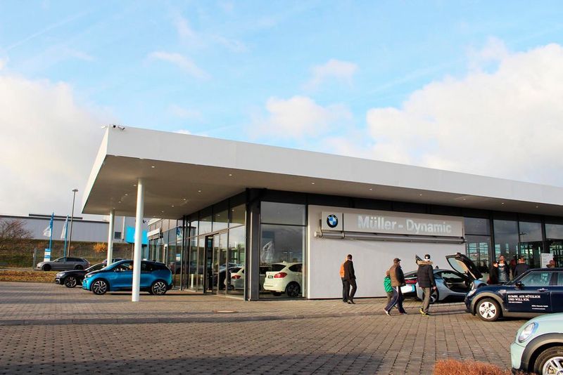 Müller-Dynamic hat ein neues BMW-Autohaus eröffnet. (Müller-Gruppe)