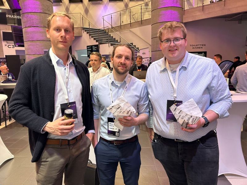 Für Woelke IT-Solution beim Event dabei: (v. l.) Sebastian Scharf, Denis Mrozik und Justin Pampus (Bild: Vogel IT-Medien)