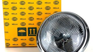 Das für seine Scheinwerfersysteme bekannte Unternehmen Hella aus Lippstadt laviert zwar noch immer auf schwerem Terrain, aber es hält sich tapfer ... (Bild: Hella)