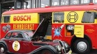 Bosch Boxberg Klassik: Fahren und Spaß haben mit dem Oldtimer – zur Not gibt's Hilfe vom Profi. (Foto: Dominsky)