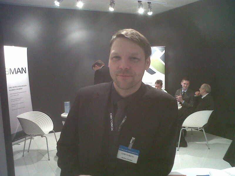 CeBIT 2011: IP-Insider im Gespräch mit Matthes Derdack, CEO von Derdack zum Thema Enterprise Alert - Eskalationsmanagement in Echtzeit, klingt vielversprechend. (Bild: fka)