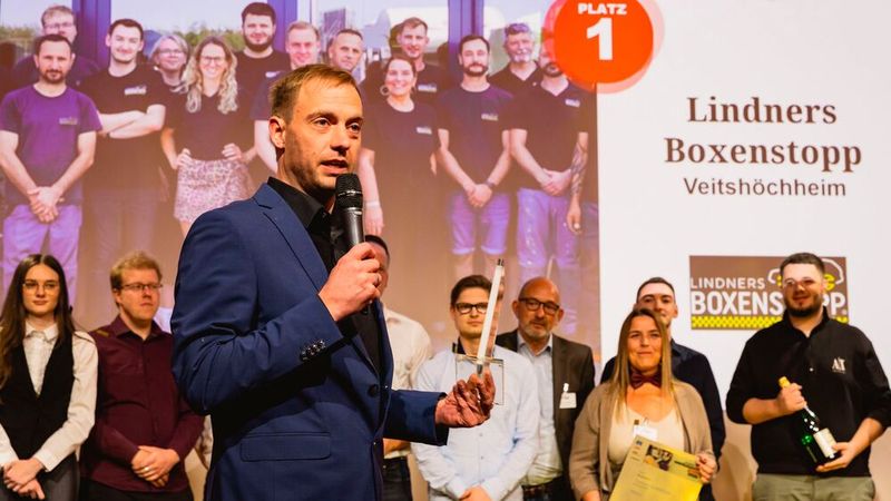 Markus Lindner hat klein angefangen – nach seinem Start in die Selbstständigkeit fuhr er nachts noch Taxi, um sich den Traum von der Selbstständigkeit zu erfüllen.  (Bild: Stefan Bausewein)