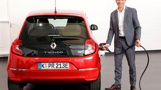 Für Renault-Deutschland-Chef Uwe Hochgeschurtz ist das E-Auto alternativlos. (Bild: Renault)