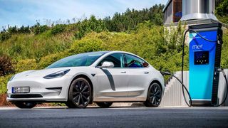 Mer-Schnellladestation (Bild: Sebastian Duerst)