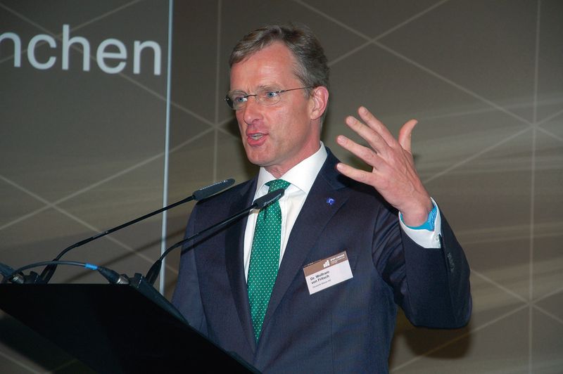 Laudator Dr. Wolfram von Fritsch betonte, dass es bei aller Technik auch immer um den Menschen geht, der sie bedient (siehe auch Kastentext am Beitragsende). (Bild: Maienschein)