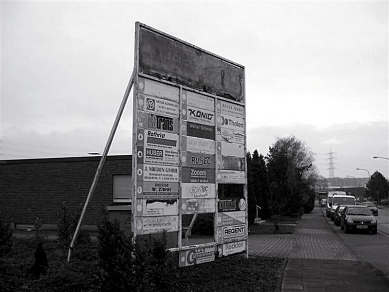 Vielerorts sind Gewerbegebiete die Stiefkinder der nachhaltigen Stadtentwicklung sind. Ein schlechtes Erscheinungsbild ist nur einer von vielen Standortnachteilen, die den Unternehmen dadurch entstehen. (Bild: Veronika Wolf)