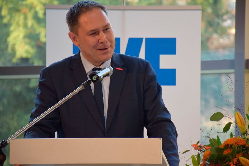 Karl Sebastian Schulte vom Zentralverband des deutschen Handwerks rief dazu auf, Veränderungen anzunehmen und die Chancen zu nutzen. (Wenz)