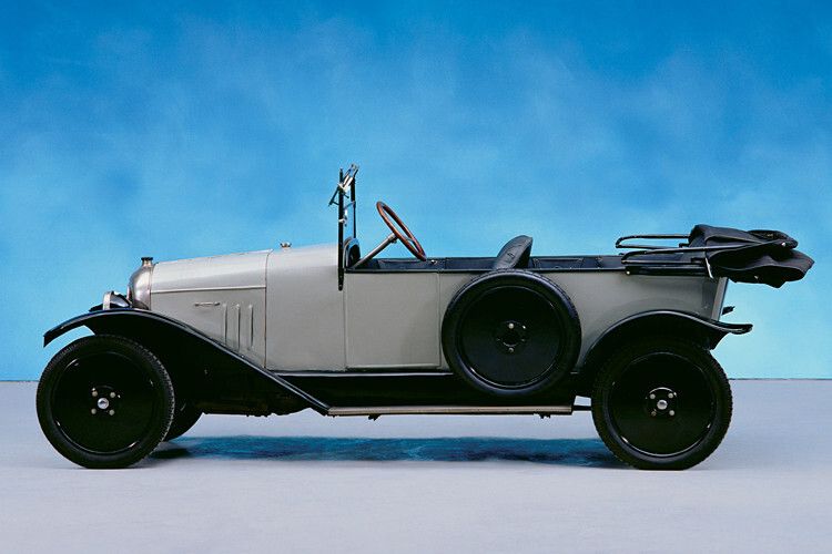 Der Citroen Typ A ab dem Jahr 1919. Konstrukteur André Citroen hatte das System der Fließbandfertigung á la Ford nach Europa geholt und damit den Grundstein für den Aufstieg zum größten Hersteller Frankreichs gelegt. (Foto: Citroen)