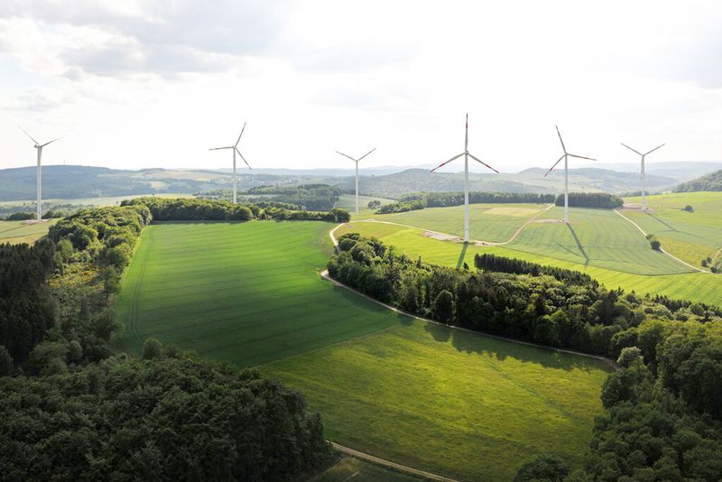 Windpark: Der EnBW Windpark Haupersweiler im Saarland (Bild: Netzbetreiber / VDE)