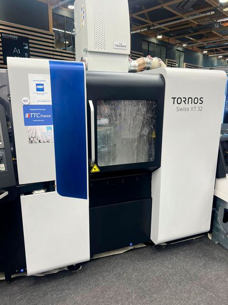 On the occasion of Simodec, and as proof of the alloy’s qualities, Tornos operated its Swiss XT turning machine live to produce a practical, lightweight and durable object. (Source: Eural Gnutt)