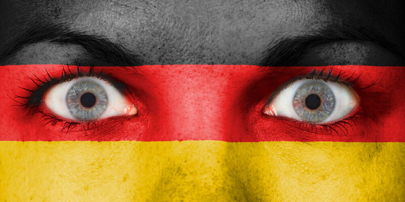 Die dem Deutschen nachgesagte typische Zögerlichkeit bei politischen oder gesellschaftlichen Themen, könnte einen der wichtigsten IT-Trends unserer Tage ausbremsen.