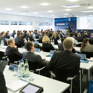 Insgesamt 22 Referenten aus neun Nationen präsentierten auf den Schunk Expert Days on Service Robotics die neuesten Trends und Entwicklungen der Service- und Assistenzrobotik.