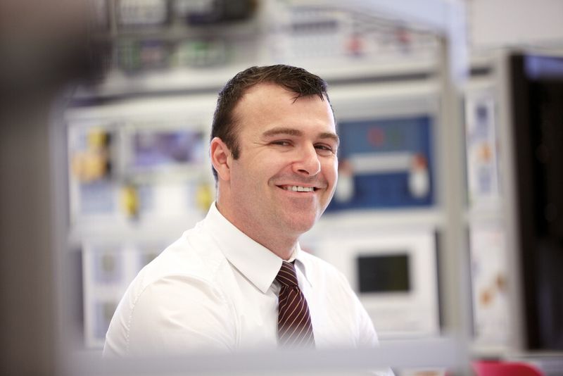 Stefan Christoph, Produktmanager bei Elabo Trainingssysteme, ist überzeugt: „PSR-Trisafe von Phoenix Contact wird unserem Anspruch an die hohe Qualität und einfache Bedienbarkeit der eingesetzten Komponenten gerecht.“ (Bild: Phoenix Contact)