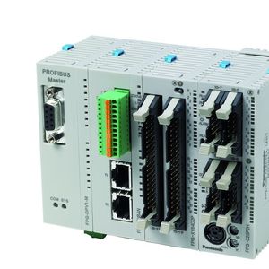 Bild 3: Die FMU-Module koppeln Slavebaugruppen über große Distanzen und geben die Daten effizient in Richtung Prozessleitebene weiter.Bilder: Panasonic