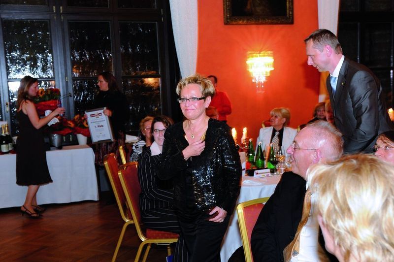 Sichtlich bewegt: Elli Roderburg-Schnierle kann es noch gar nicht fassen, dass sie die Gewinnerin des Women‘s Award ist. (Archiv: Vogel Business Media)