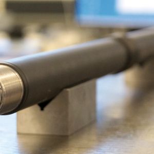 Hydraulik-Zylinder mit Kolbenstangen aus H-CFK bieten sich an, wenn bei gleicher Leistung Energie eingespart werden soll oder wenn in hochdynamischen Anwendungsfällen höhere Beschleunigungen erzielt werden müssen.