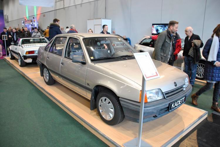 … oder diesen Opel Kadett E, der für 4.000 Euro rasch einen Käufer fand. (Dominsky/»kfz-betrieb«)