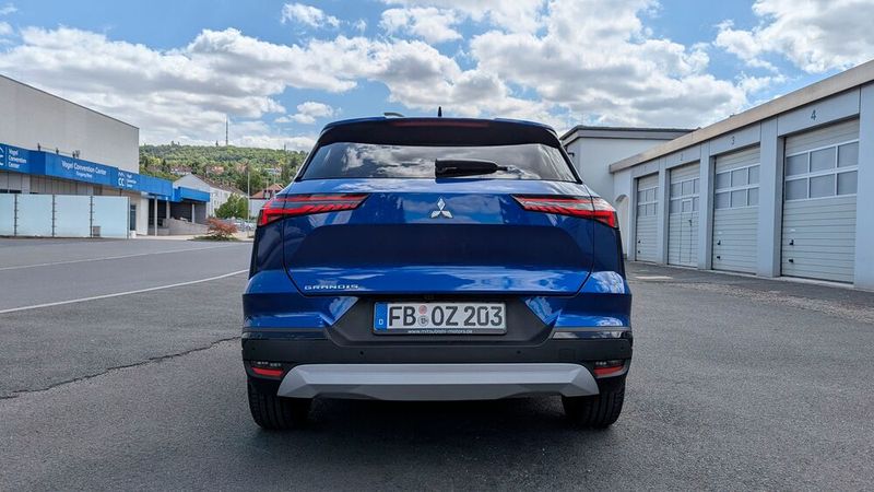 Mitsubushi war einst selbst ein Geländewagen- und SUV-Spezialist – heute muss das Unternehmen solche Fahrzeuge von Renault zukaufen. (Bild: Rosenow – VCG)