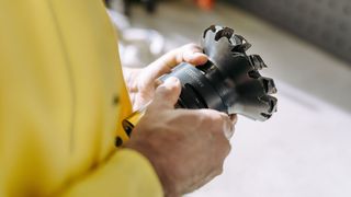 Umdenken! Sandvik Coromant für die neue Markenidentität „Manufacturin Wellness“ ein. Damit unterstreiche der schwedische Werkzeughersteller seinen Anspruch, nicht nur den wirtschaftlichen Erfolg von sich und seinen Partnern anzustreben. Lesen Sie ... (Bild: Sandvik Coromant)