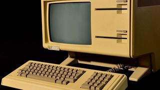 Am 19. Januar 1983 - vor 35 Jahren - stellte Apple Lisa vor, einen damals sehr innovativen Computer, der aber zu einem der größten Flops der Firmengeschichte wurde. Ab dem 23. Februar 2018 ist eine Apple Lisa in der Sonderausstellung "Digging Deep" des Heinz Nixdorf MuseumsForums zu sehen.  (Braun Media/Heinz Nixdorf MuseumsForums HNF)