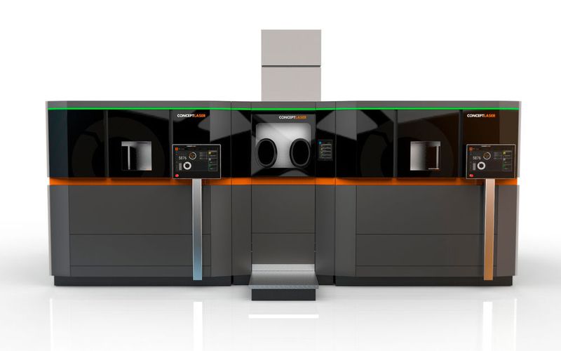 Optionsvorschlag des Herstellers zur Kombination einer Handling-Station mit zwei Prozessstationen. (Bild: Concept Laser)