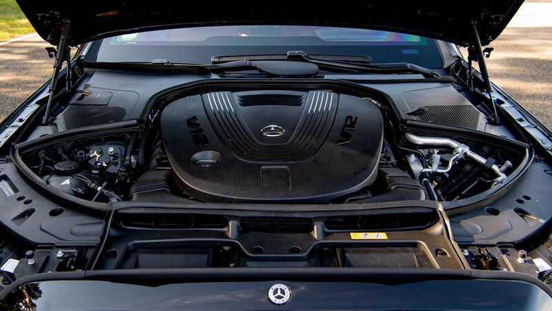 Der 6,0-Liter-V12-Motor leistet 612 PS. (Mercedes-Benz)