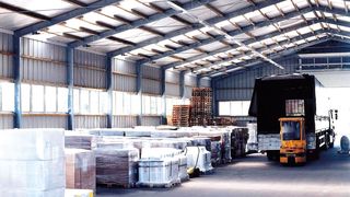 Jede Lagerhalle benötigt abhängig von der Nutzung eine individuelle Auslegung der Klimaanlage.Bild: Gradinger (Archiv: Vogel Business Media)