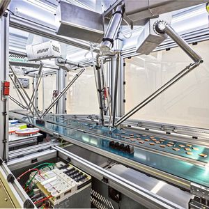 Roboter Lexium Delta 2 und Delta 3 sind für schnelle Bestückung mit Nutzlasten von bis zu 60 kg (Delta 2) und 15 kg (Delta 3) ausgelegt. (Bild:  Schneider Electric)