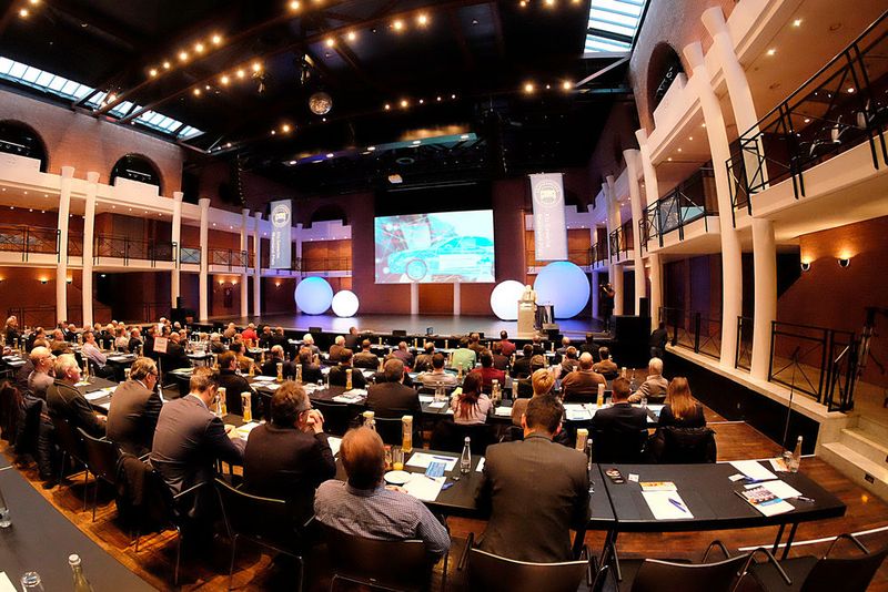 Im Kfz-Gewerbe Rheinland-Pfalz sind die 15 Kfz-Innungen in Rheinland-Pfalz organisiert, die insgesamt etwa 1.800 Kfz-Betriebe vertreten. (Bild: Zietz / »kfz-betrieb«)